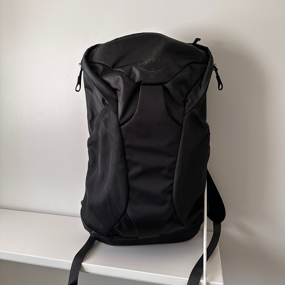 Osprey Charcoal Men's Backpack - Picture 2 of 9